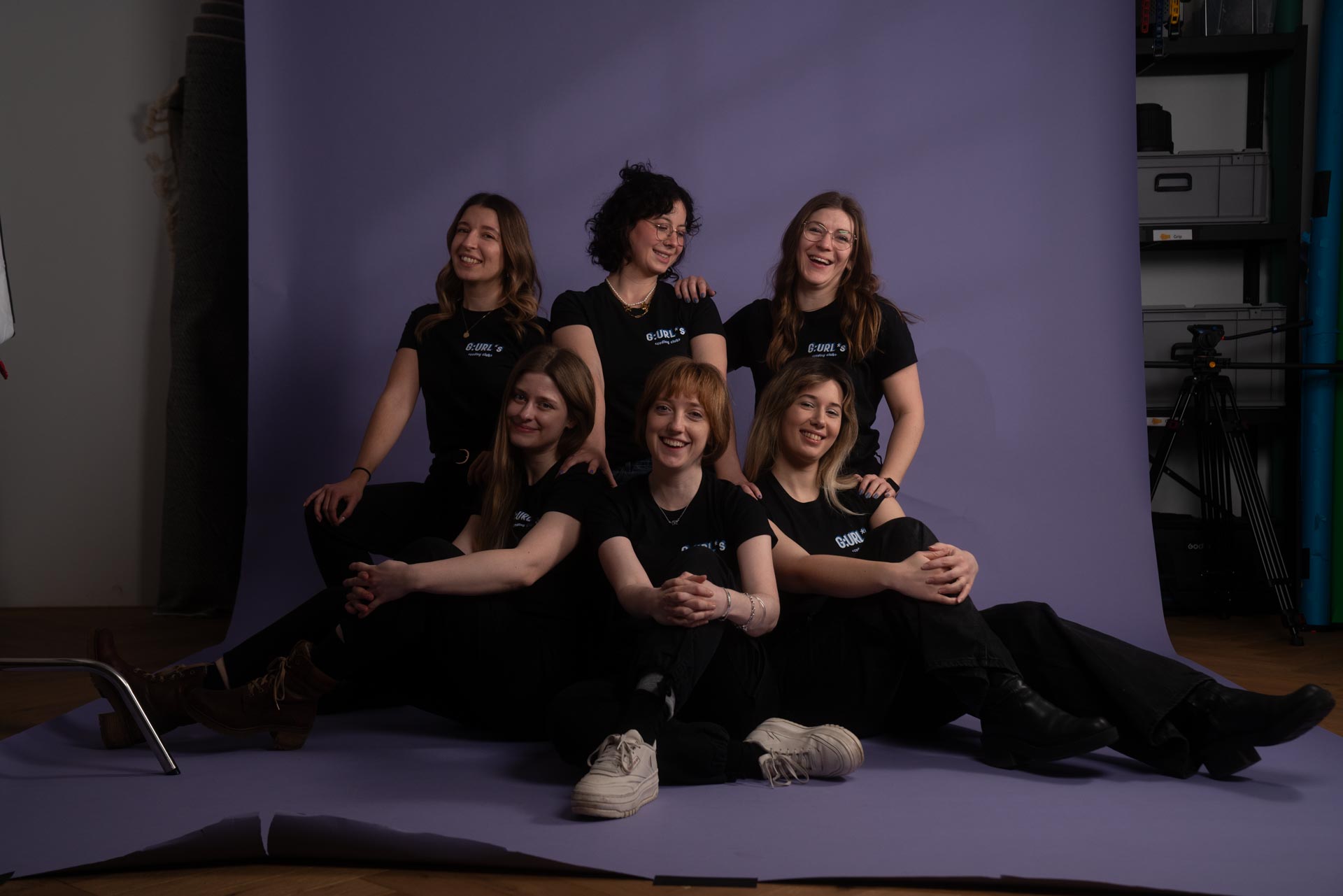 G:URL*s team coding together